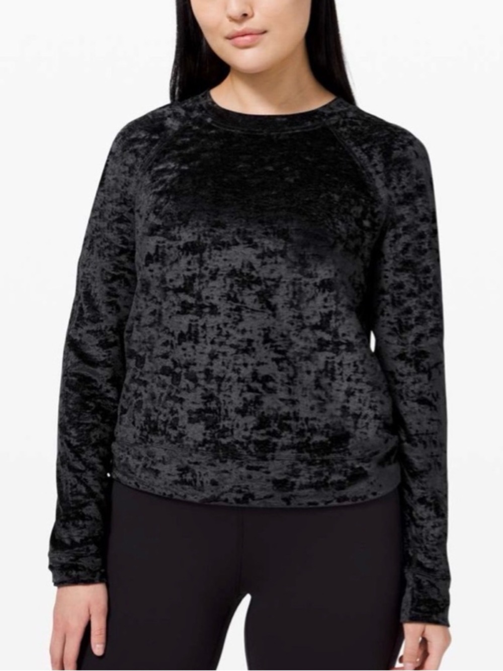 Lululemon Warm Down Crew *Crushed Velvet
Black long sleeve Size 6